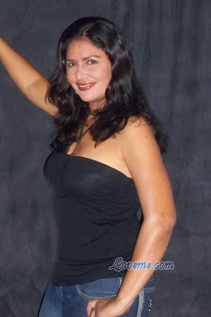 109142 - Marianela Age: 56 - Colombia