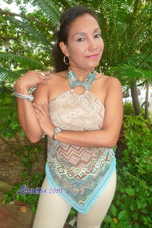 134762 - Yira Age: 49 - Colombia