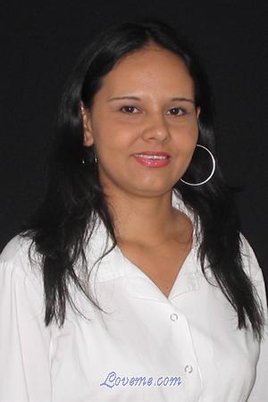 72891 - Lourdes Age: 40 - Colombia